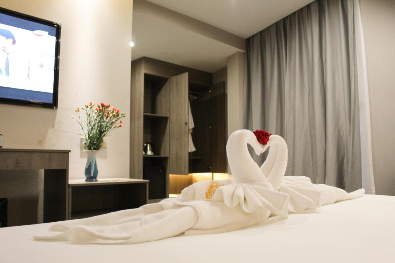 Jing Du Hotel Phnom Penh Esterno foto